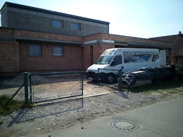 Zateplení moderní novostavby RD chytrou izolační PUR pěnou Zateplení moderní novostavby RD chytrou izolační PUR pěnou
