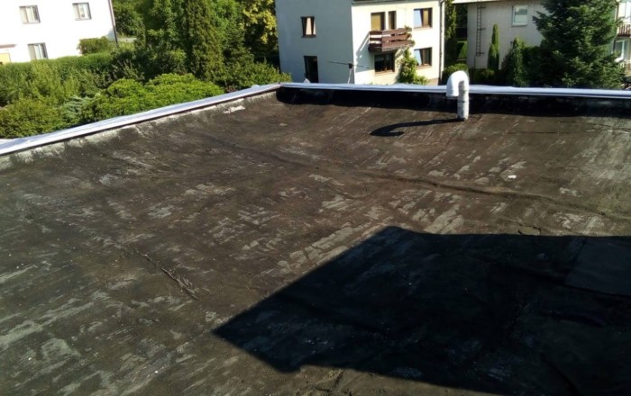 Pěnová izolace a silikonový nátěr v Bílovci Nástřik střechy v Bílovci