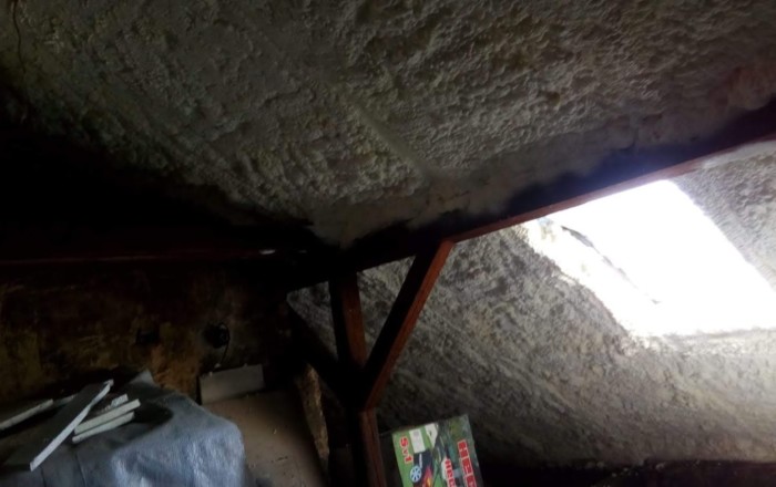Efektivní zateplení půdy Zateplení neobývané půdy pěnovou chytrou izolací v Rychvaldu, Moravskoslezský kraj