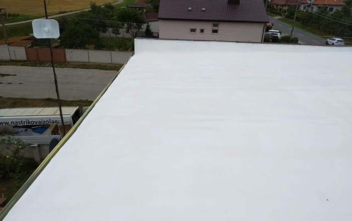 Kvalitní zateplení a hydroizolace střechy Izolace ploché střechy RD